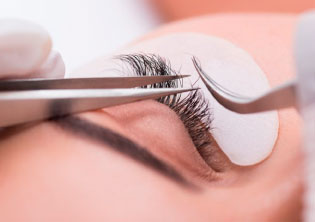 Наращивание ресниц (классическое и объемное 2D, 3D)